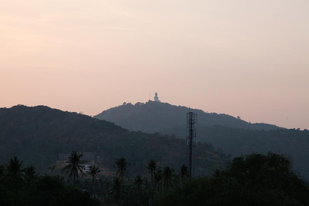 รายา ราไวย์ เพลส Apartment Rawai ภายนอก รูปภาพ