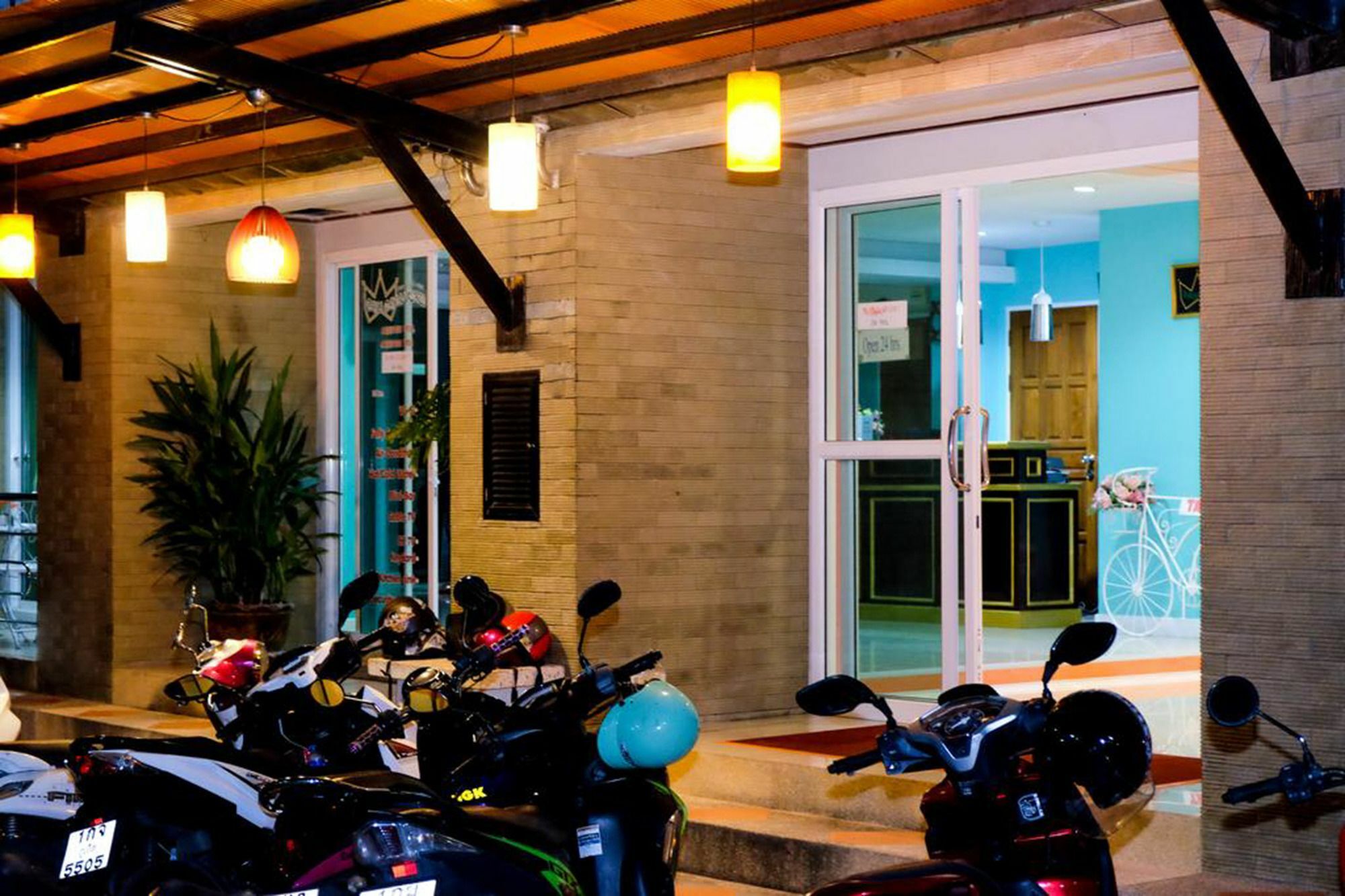 รายา ราไวย์ เพลส Apartment Rawai ภายนอก รูปภาพ